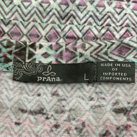 Prana Women’s Large Long Sleeve Top Aztec Vneck Lightweight Pink Green - Picture 8 of 9